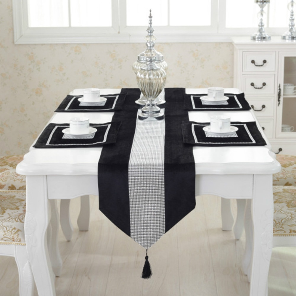 Crystal Trim Table Runner with 4 Pcs Placemats Crystal Trim Table Runner with 4 Pcs Placemats