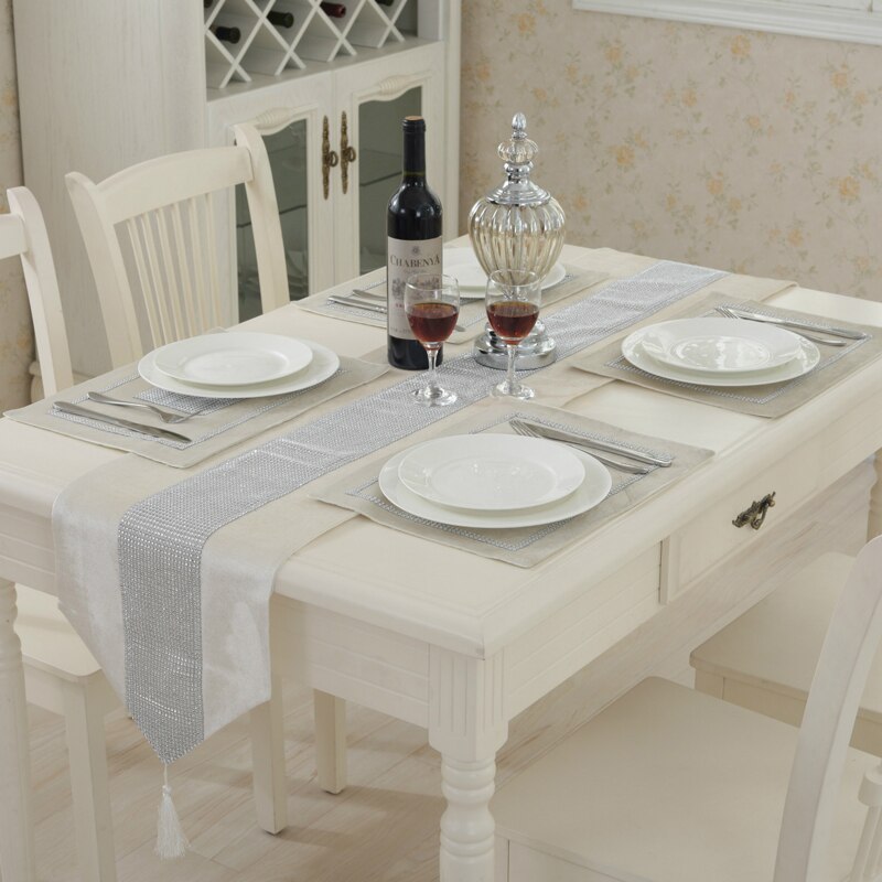 Crystal Trim Table Runner with 4 Pcs Placemats Crystal Trim Table Runner with 4 Pcs Placemats