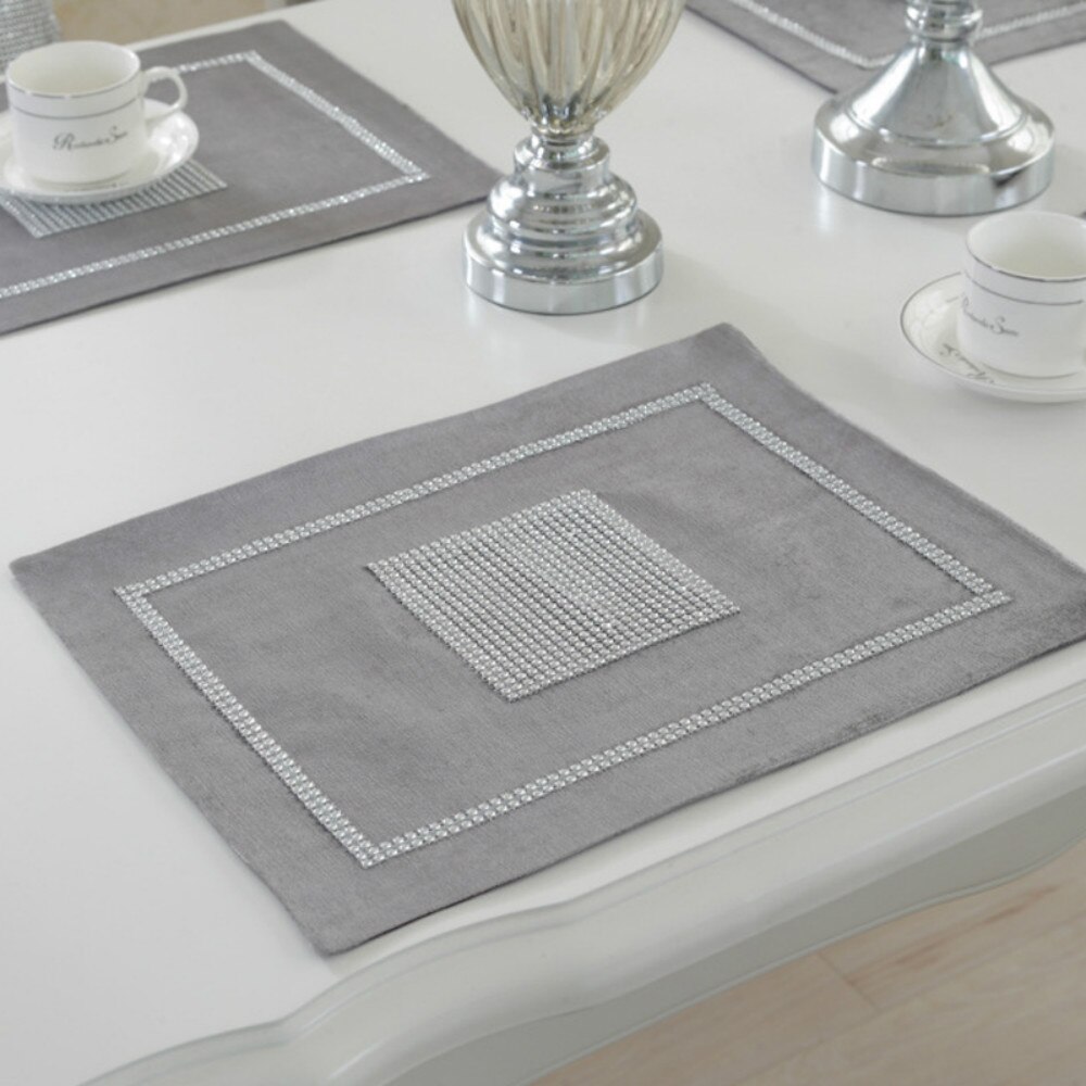 Crystal Trim Table Runner with 4 Pcs Placemats Crystal Trim Table Runner with 4 Pcs Placemats
