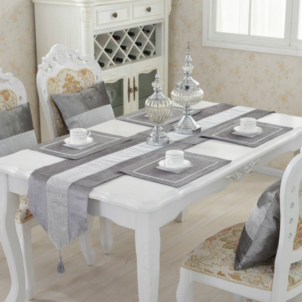 Crystal Trim Table Runner with 4 Pcs Placemats Crystal Trim Table Runner with 4 Pcs Placemats